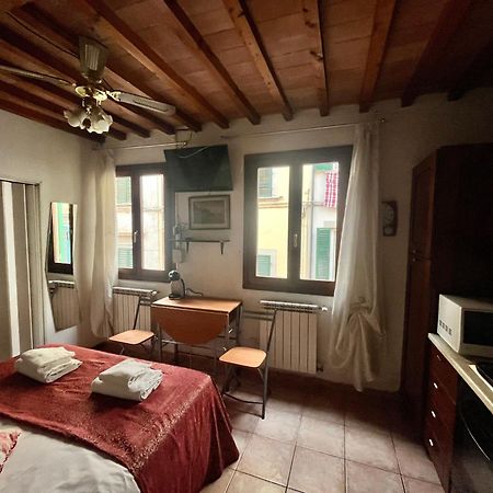 Mini Studio Very Central Close To The Train Station Florence Buitenkant foto