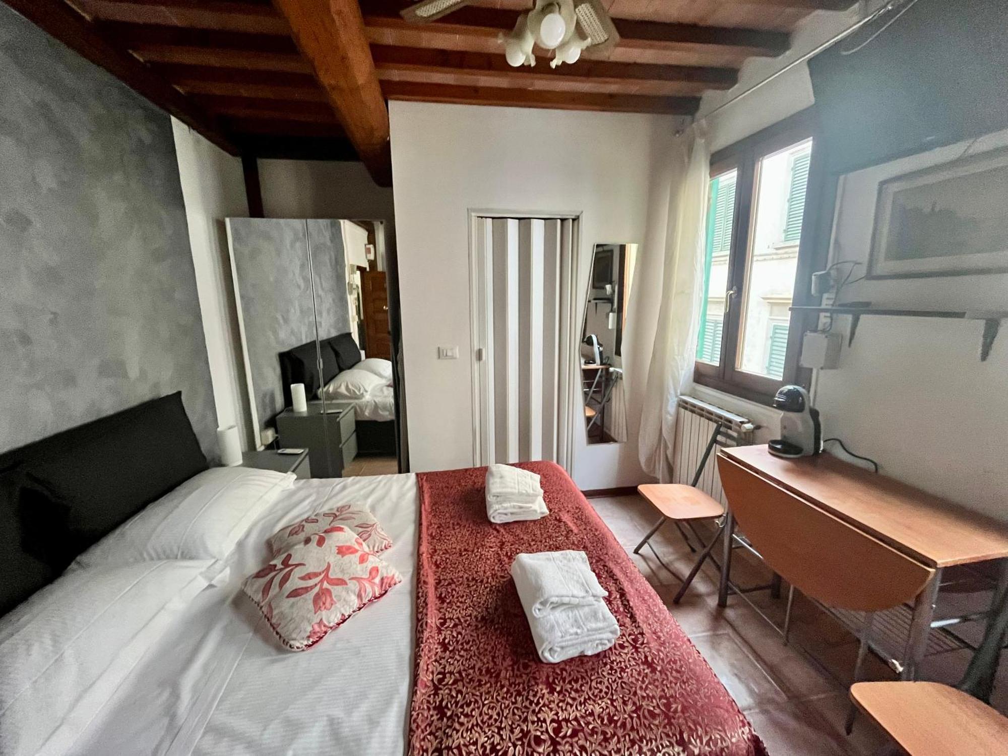 Mini Studio Very Central Close To The Train Station Florence Buitenkant foto