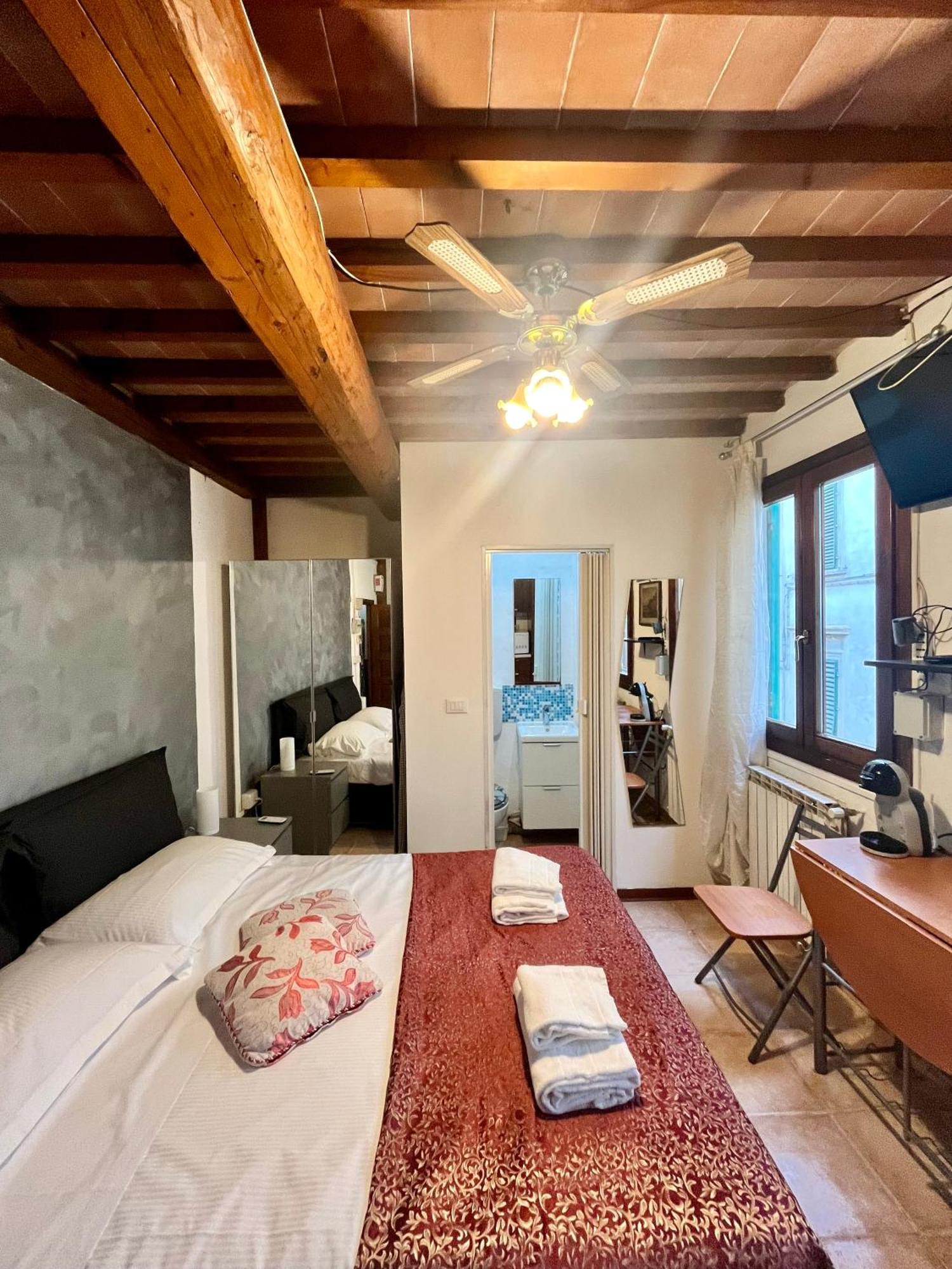 Mini Studio Very Central Close To The Train Station Florence Buitenkant foto