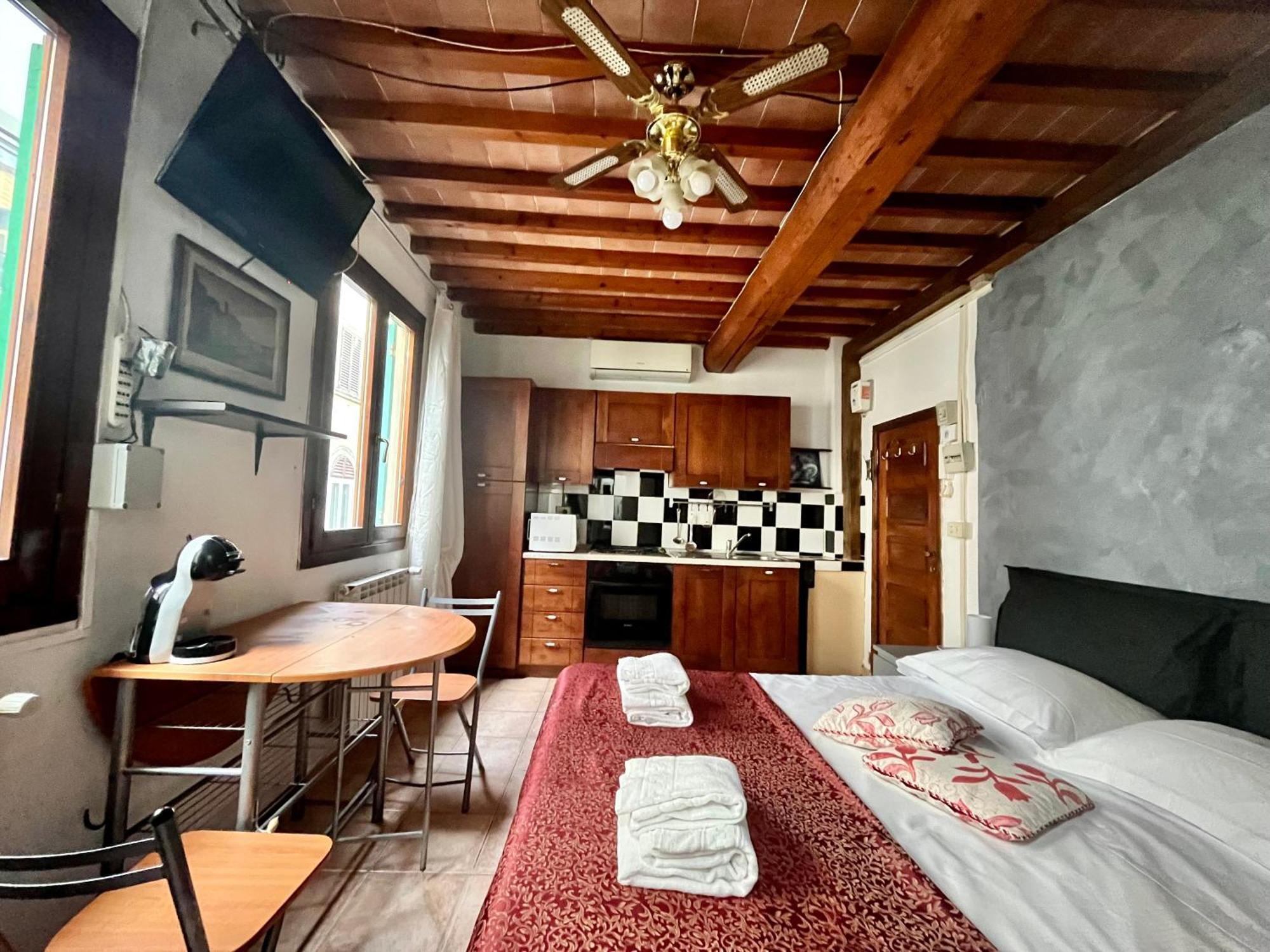 Mini Studio Very Central Close To The Train Station Florence Buitenkant foto
